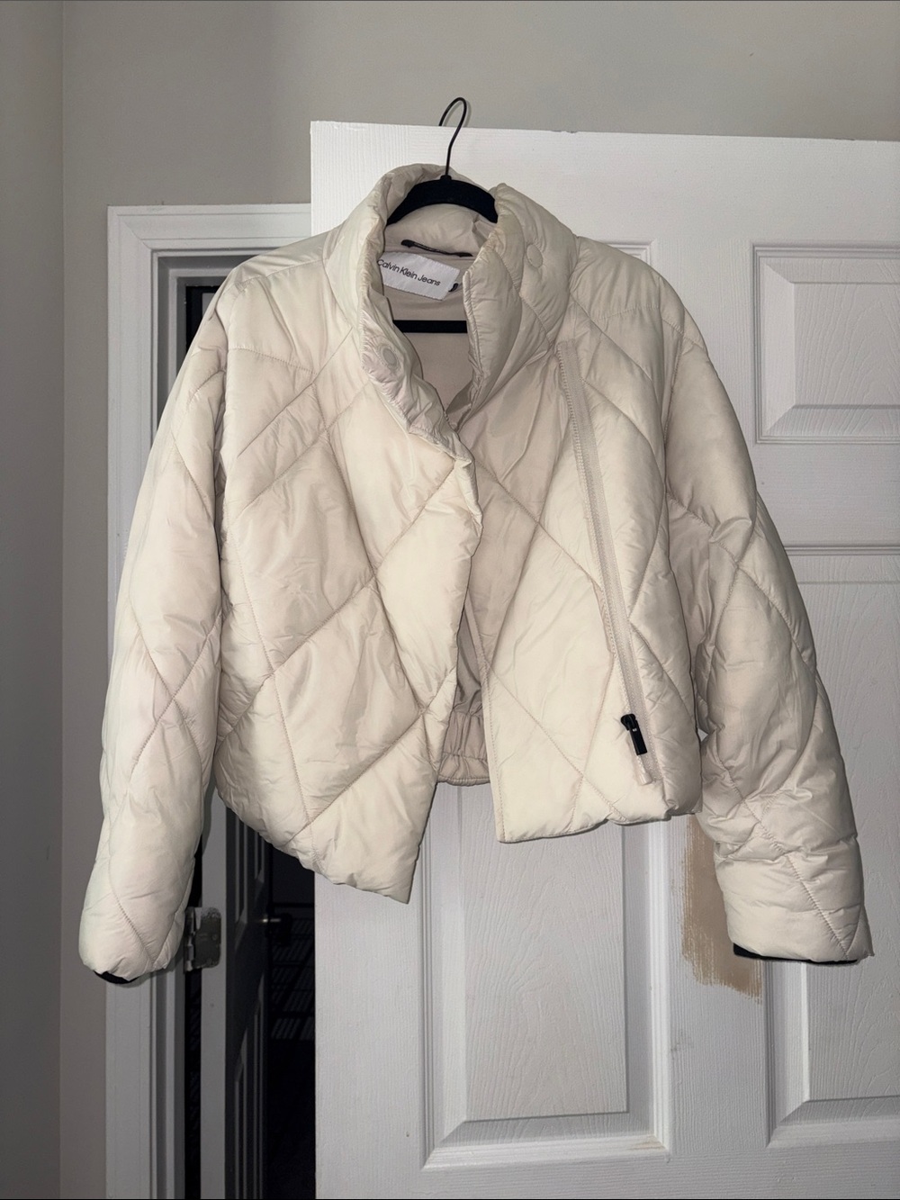 Calvin Klein Cream Cropped Quilted Puffer Jacket